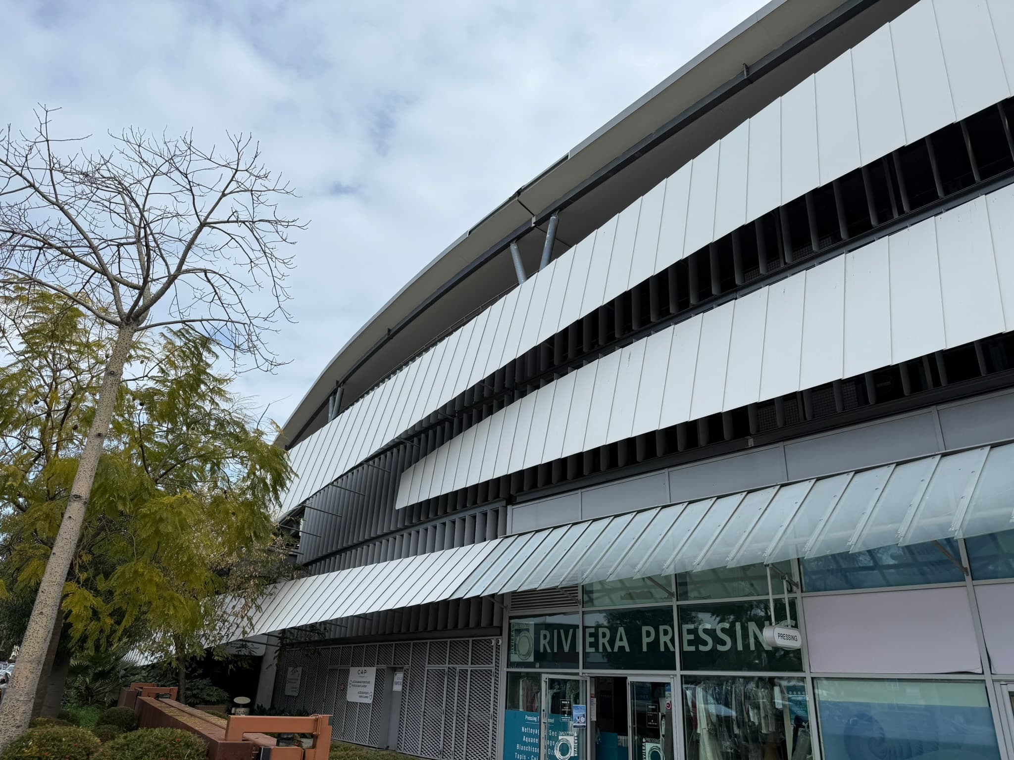 Façade en cassettes aluminium